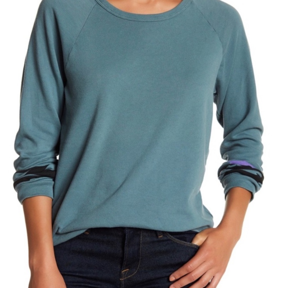 Freecity Raglan Sweatshirt.  Size Small.